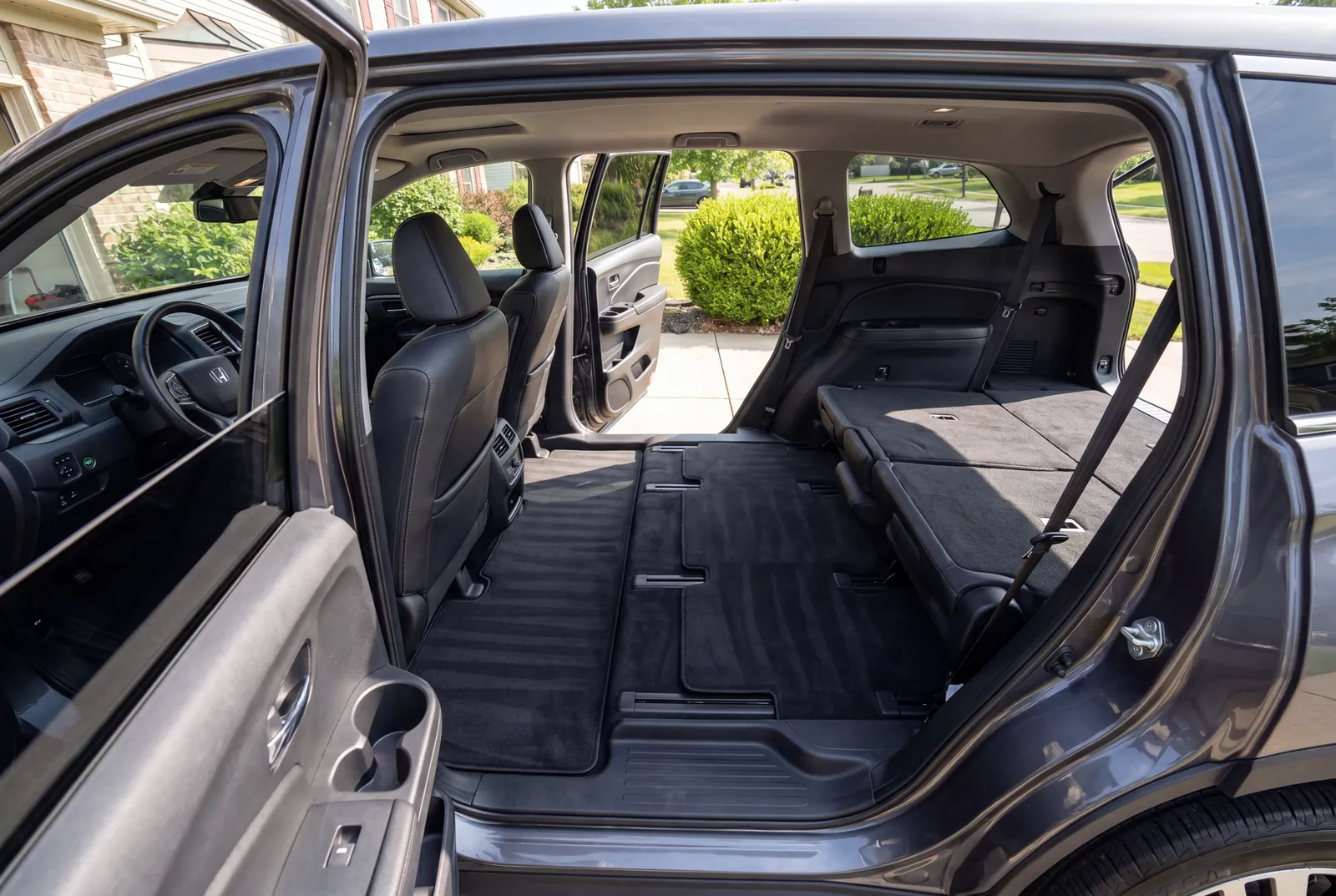 Honda Pilot — carpet extraction by AutoKlean